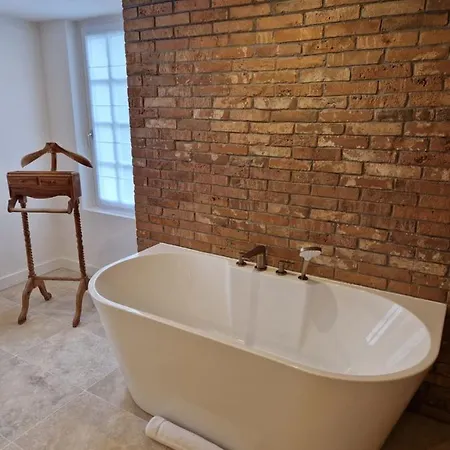 Au Moulin Saint Nicol - 4*