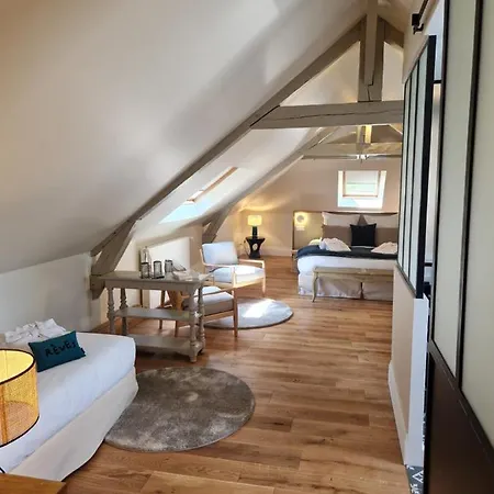 Pensjonat Au Moulin Saint Nicol - 4*